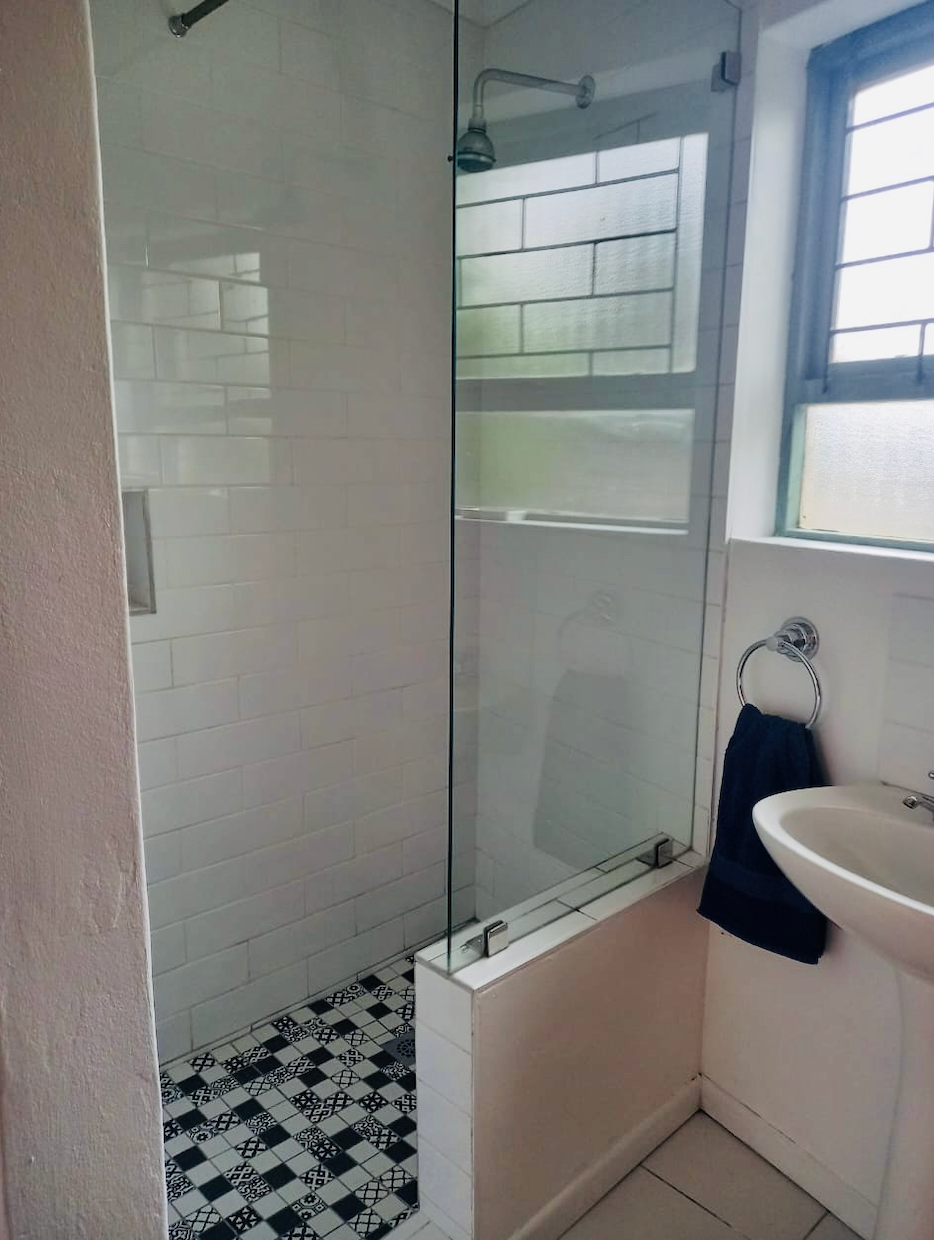 Unit E photo 3